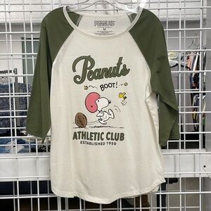 Peanuts 3/4 sleeve raglan tee